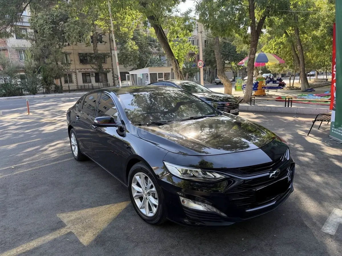 Chevrolet Malibu 2