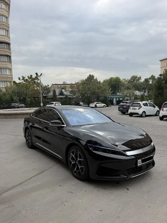 BYD Han EV