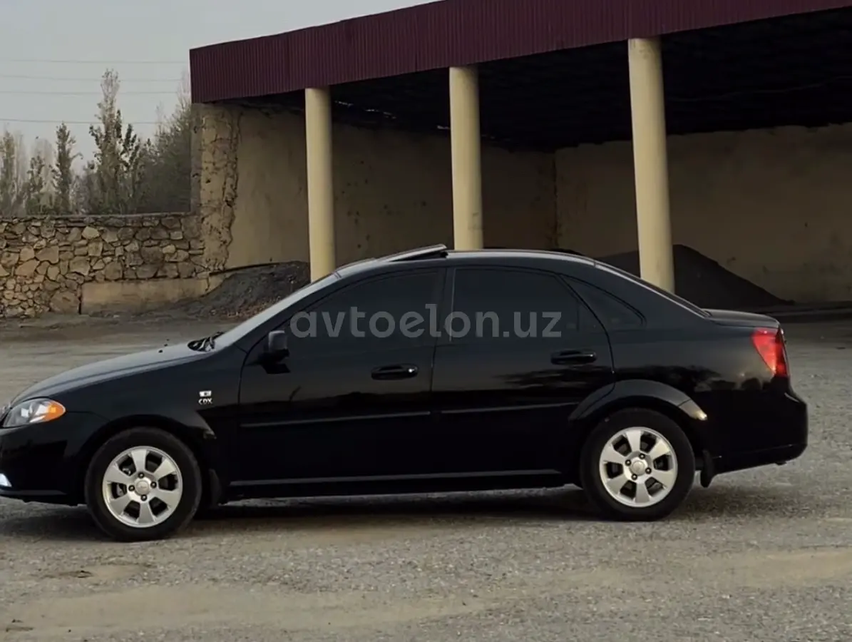 Chevrolet Gentra,  3 позиция
