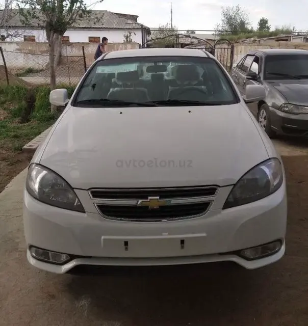 Chevrolet Gentra,  2 позиция