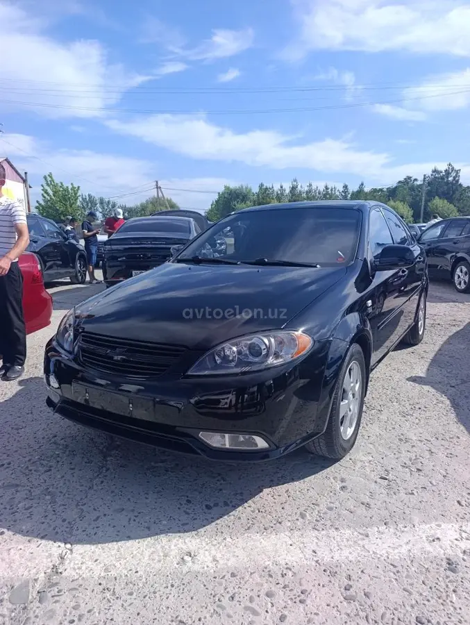 Chevrolet Gentra,  3 позиция