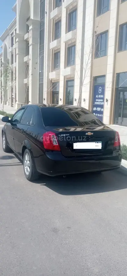 Chevrolet Gentra,  3 позиция