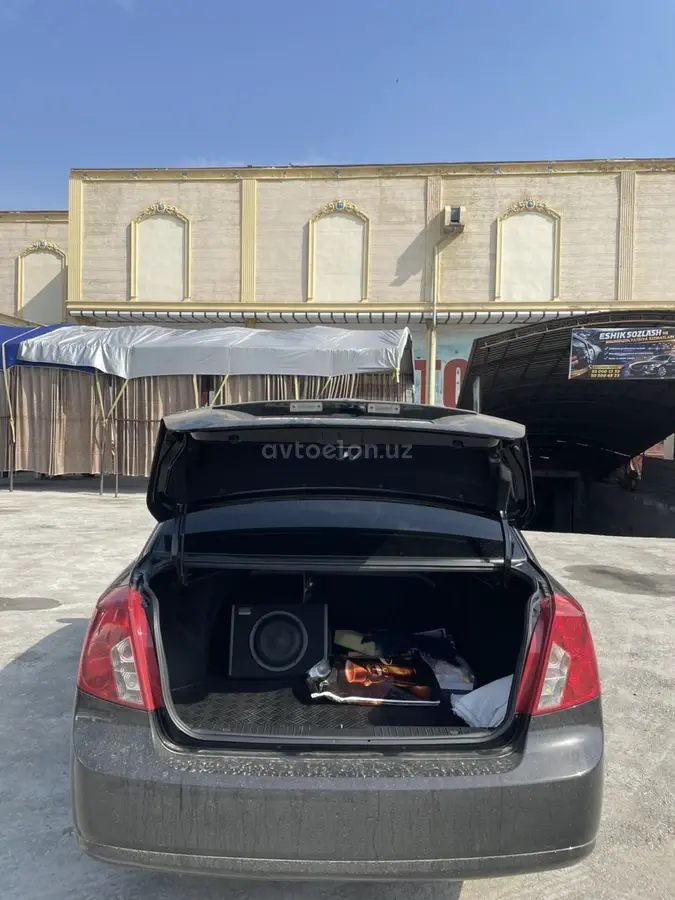 Chevrolet Gentra,  3 позиция