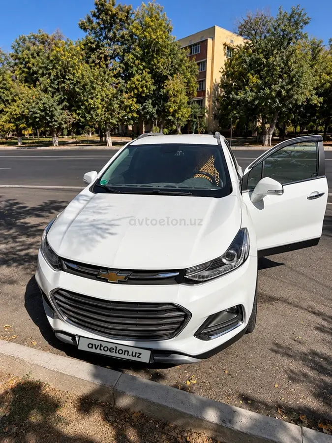 Chevrolet Tracker,  3 позиция