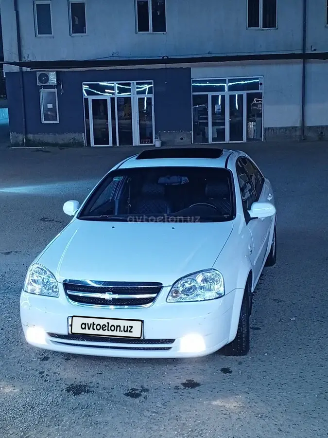 Chevrolet Lacetti,  3 позиция