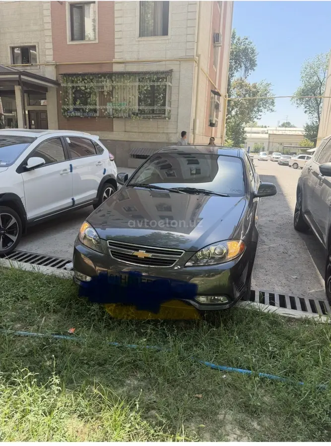 Chevrolet Gentra,  3 позиция