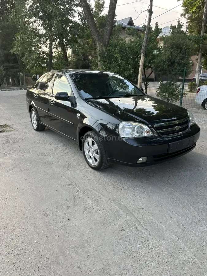 Chevrolet Lacetti,  3 позиция