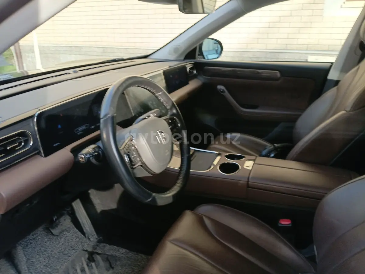Leapmotor C11