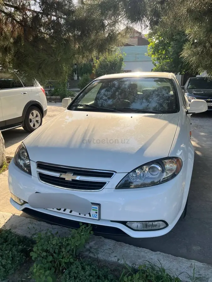 Chevrolet Gentra,  3 позиция