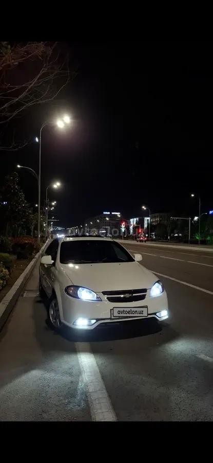 Chevrolet Gentra,  3 позиция