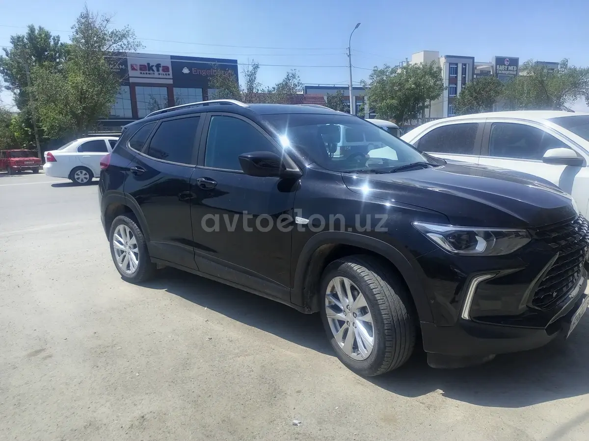 Chevrolet Tracker 2