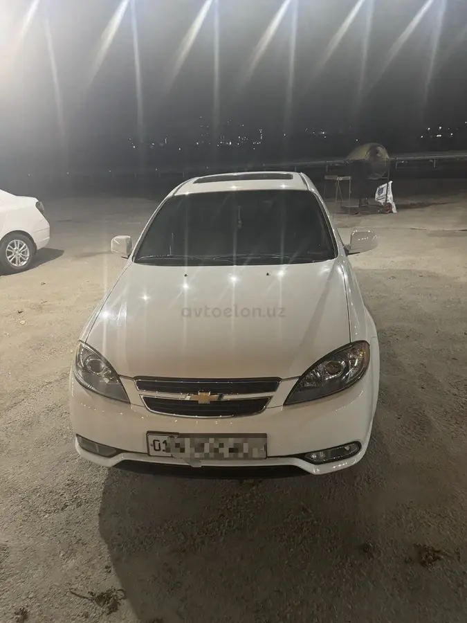 Chevrolet Gentra,  3 позиция