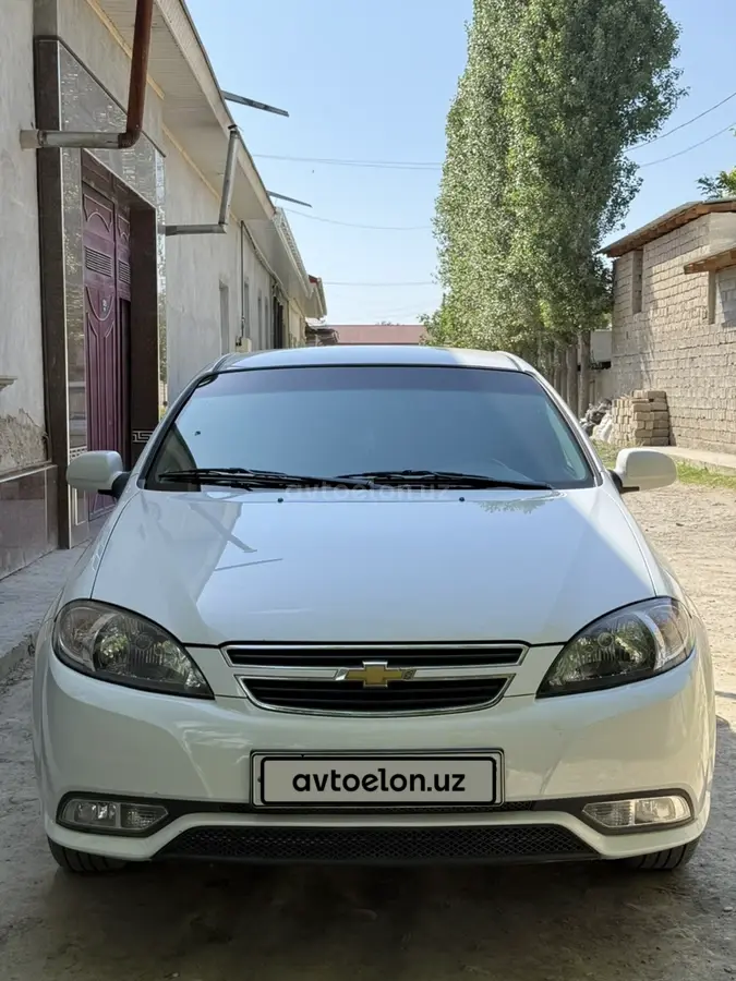 Chevrolet Gentra,  2 позиция