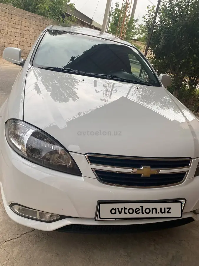 Chevrolet Gentra,  3 позиция