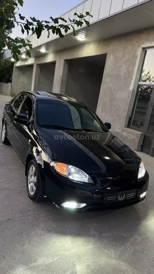 Chevrolet Gentra,  3 позиция