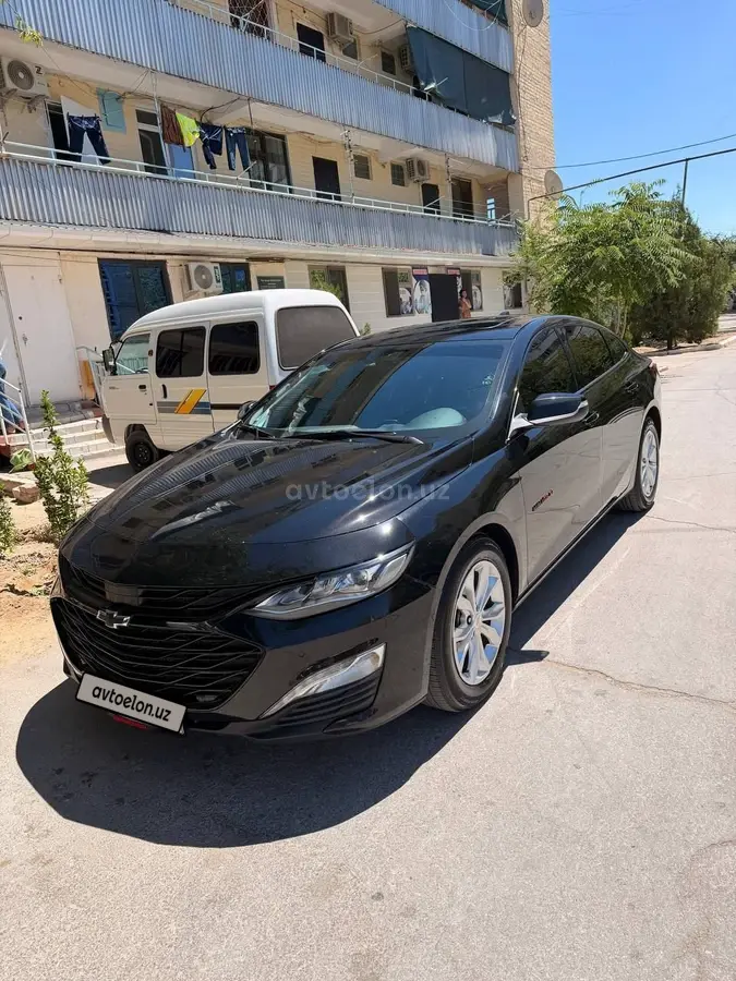 Chevrolet Malibu 2