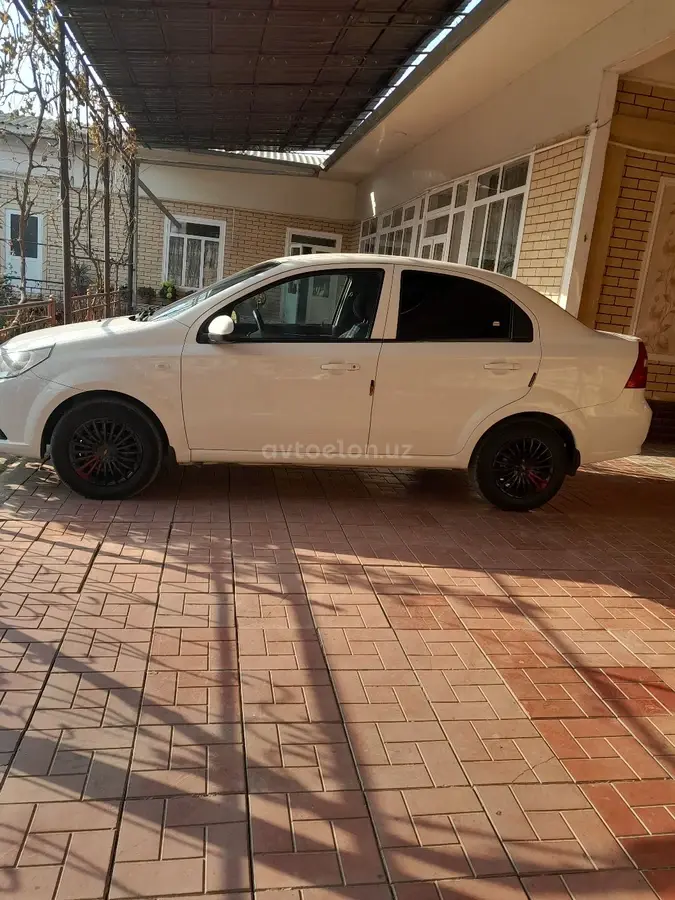 Chevrolet Nexia 3,  2 позиция