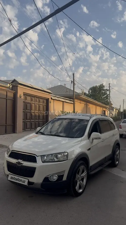 Chevrolet Captiva,  3 позиция