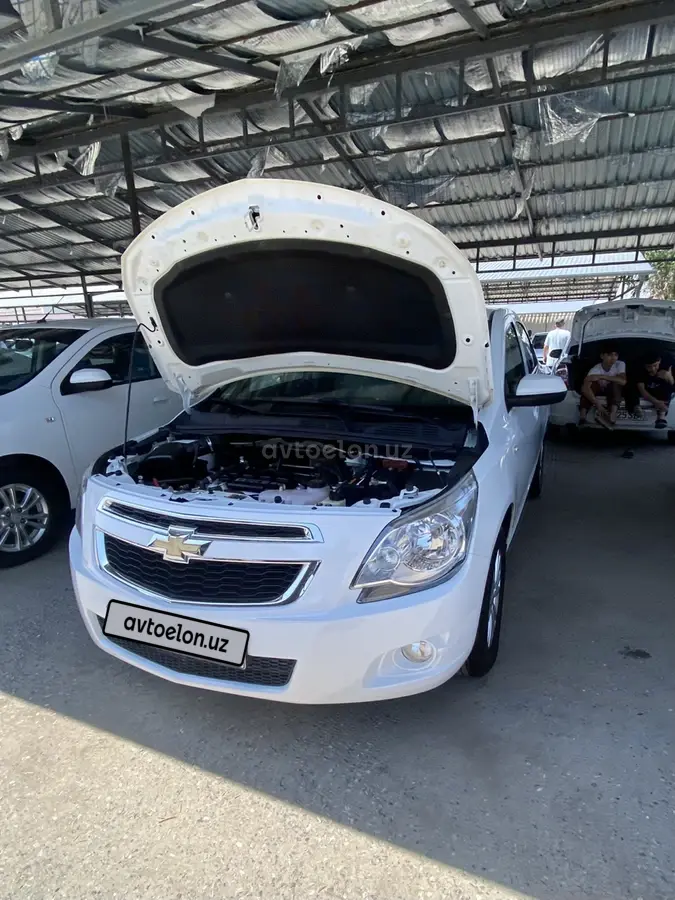 Chevrolet Cobalt,  3 позиция