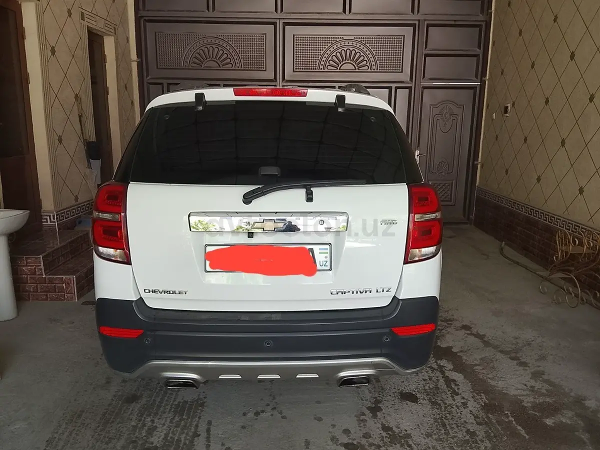 Chevrolet Captiva,  3 позиция