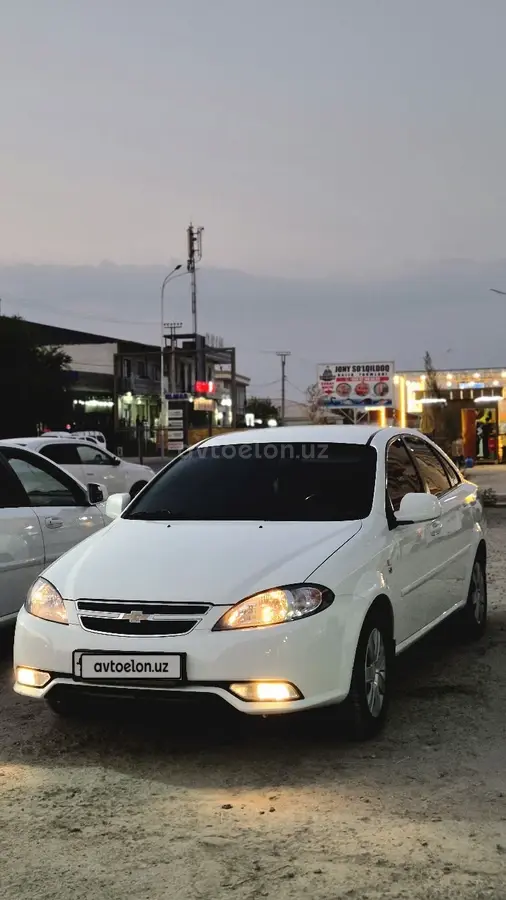 Chevrolet Gentra,  2 позиция