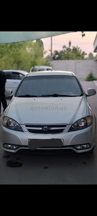 Chevrolet Gentra,  3 позиция