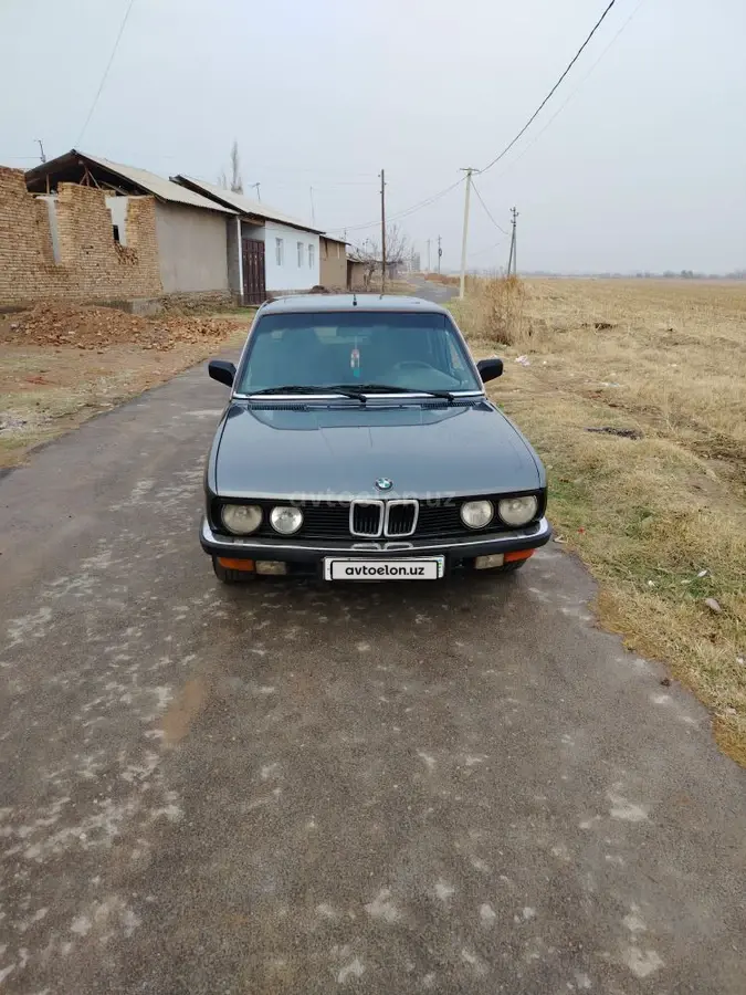 BMW 528