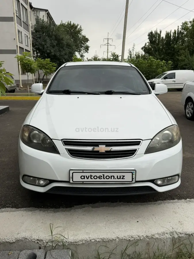 Chevrolet Gentra,  3 позиция
