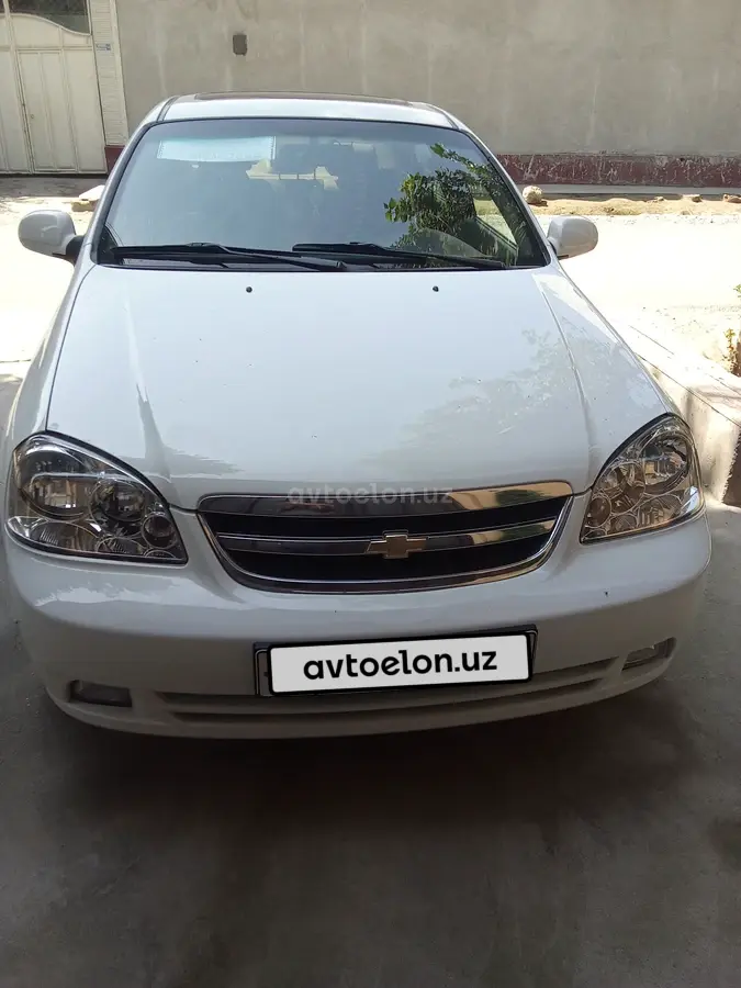Chevrolet Lacetti,  3 позиция