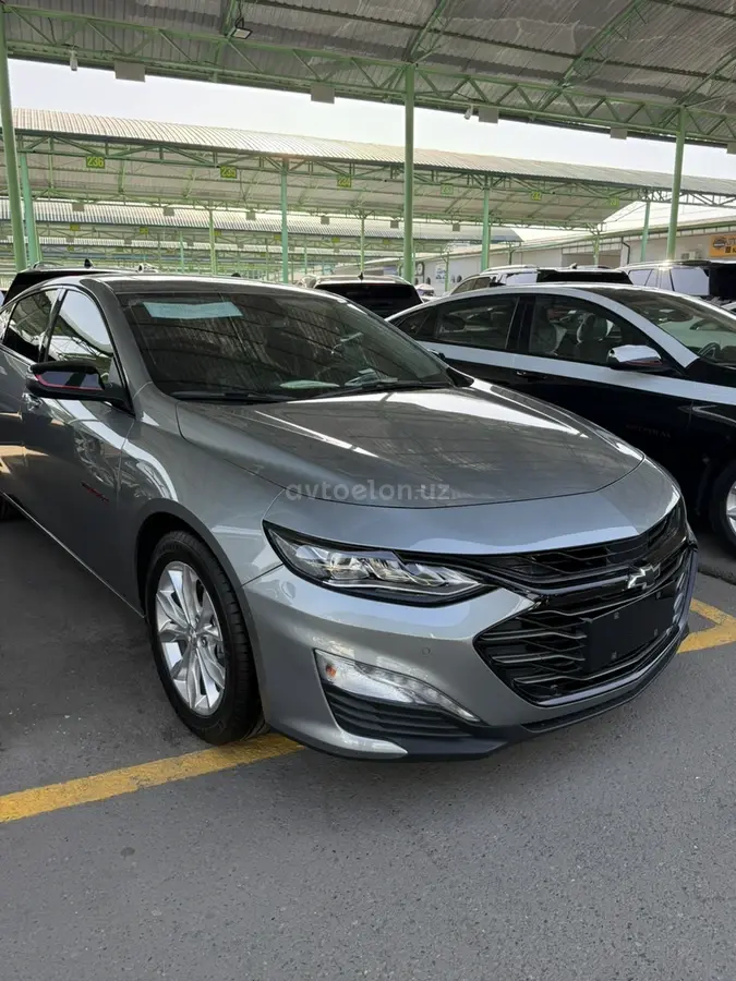 Chevrolet Malibu XL