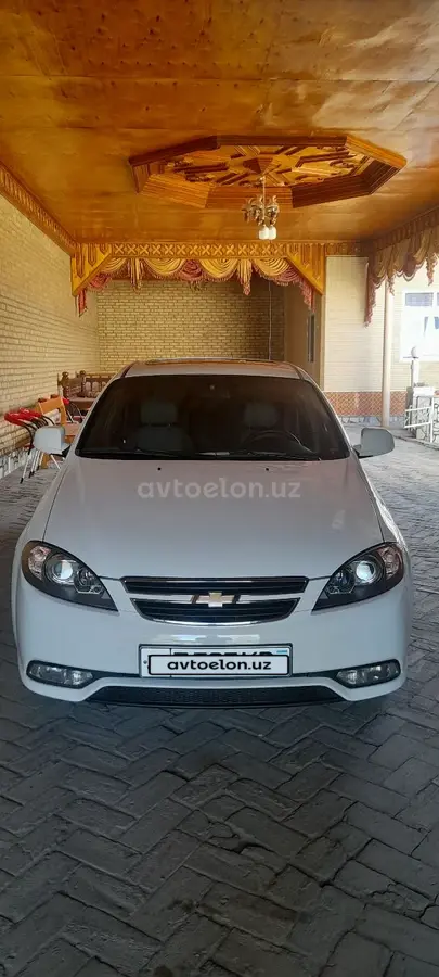 Chevrolet Gentra,  3 позиция