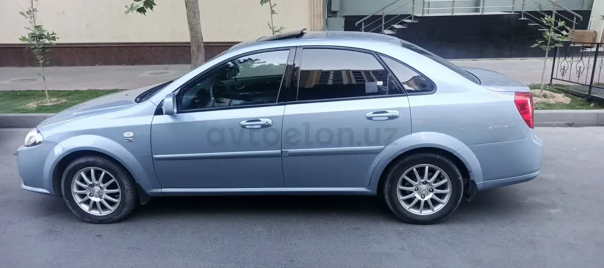 Chevrolet Gentra,  3 позиция
