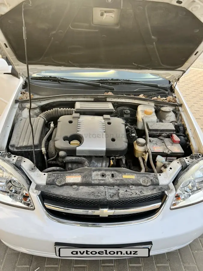 Chevrolet Lacetti,  3 позиция