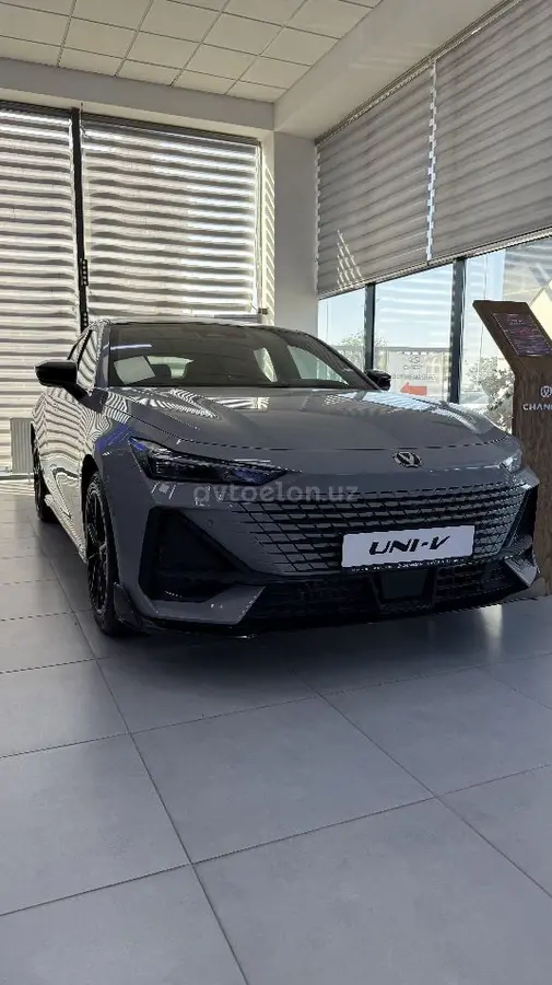 Changan UNI-V