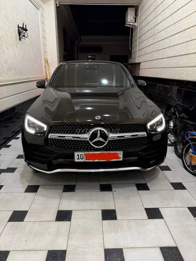 Mercedes-Benz GLC 300e