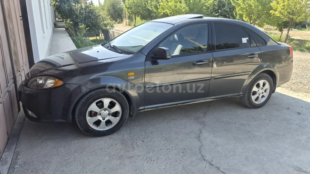 Chevrolet Gentra,  3 позиция