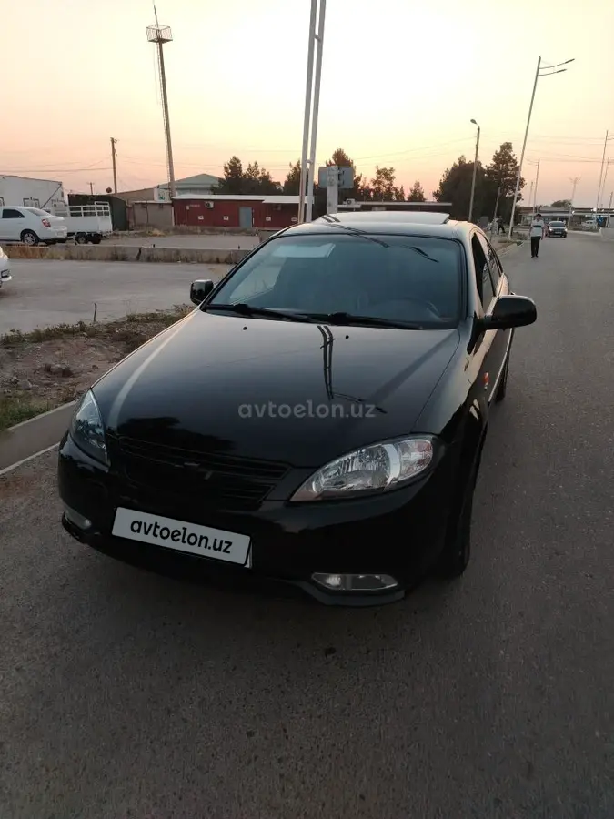 Chevrolet Lacetti,  3 позиция