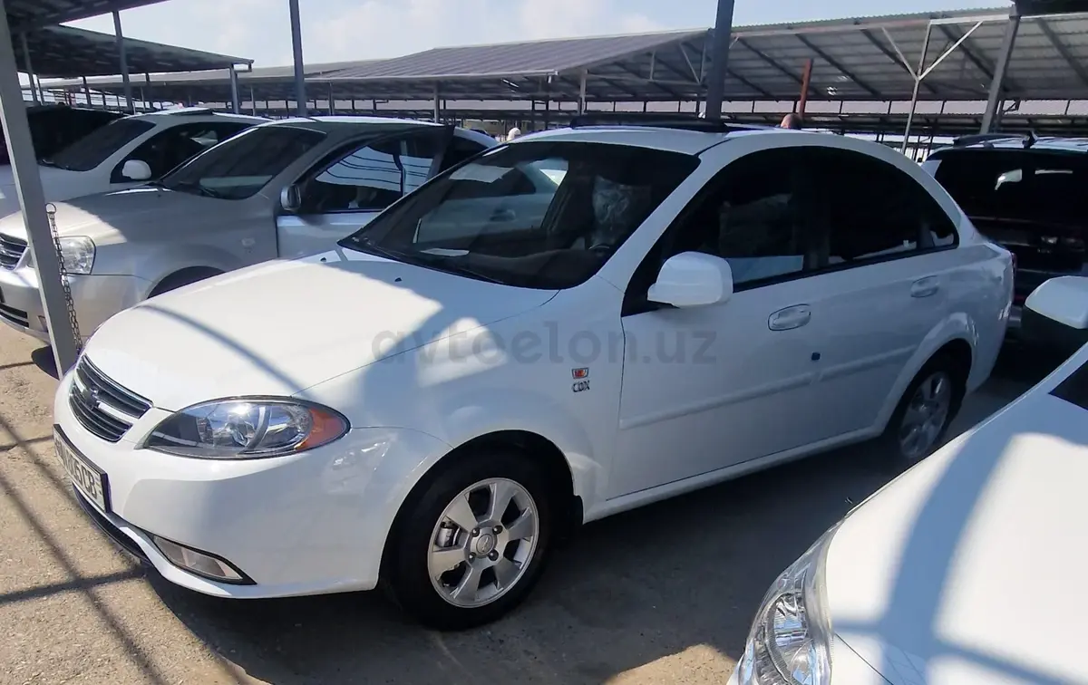 Chevrolet Gentra,  2 позиция