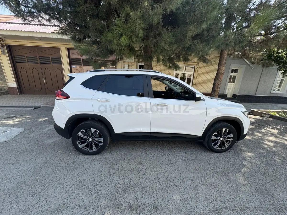 Chevrolet Tracker 2