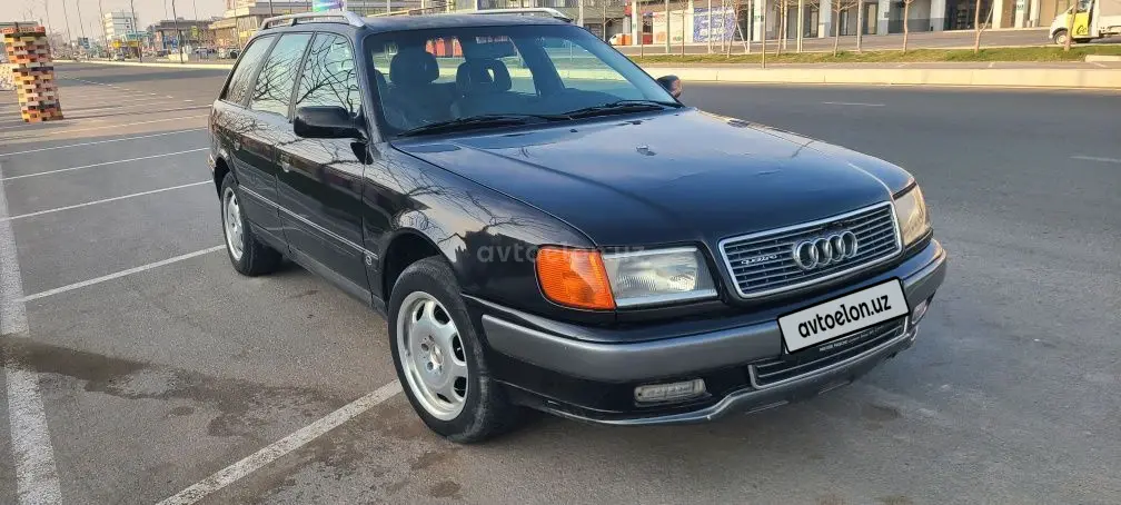 Audi 100