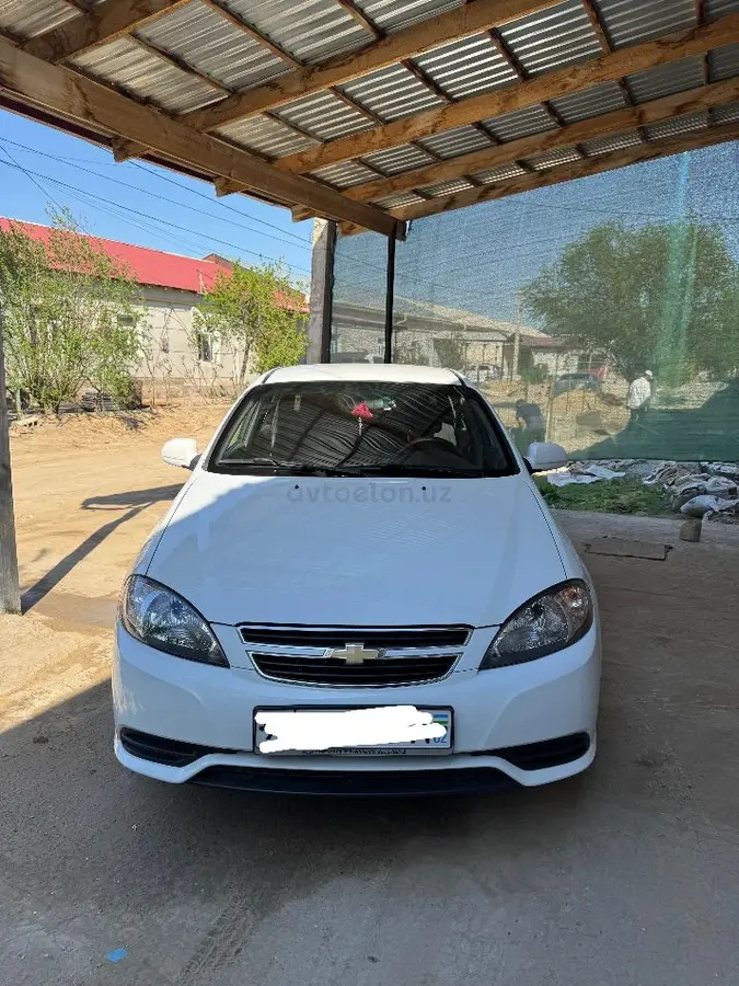 Chevrolet Gentra,  1 позиция
