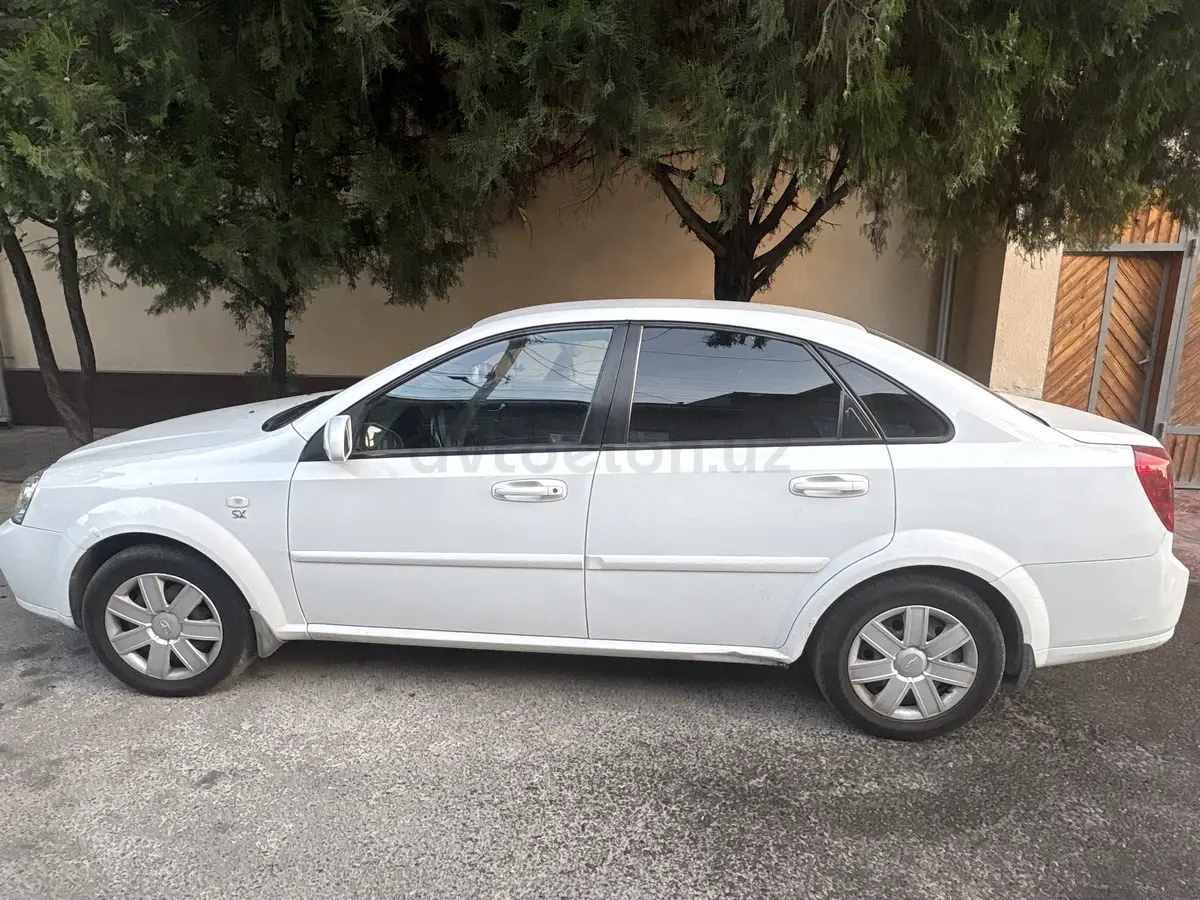 Chevrolet Lacetti,  2 позиция