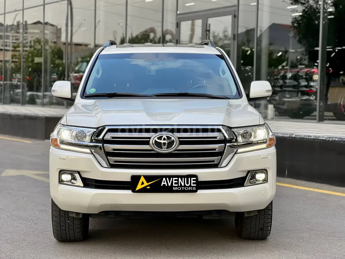 Toyota Land Cruiser