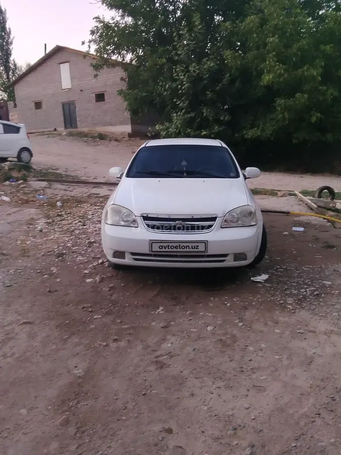 Chevrolet Lacetti,  3 позиция