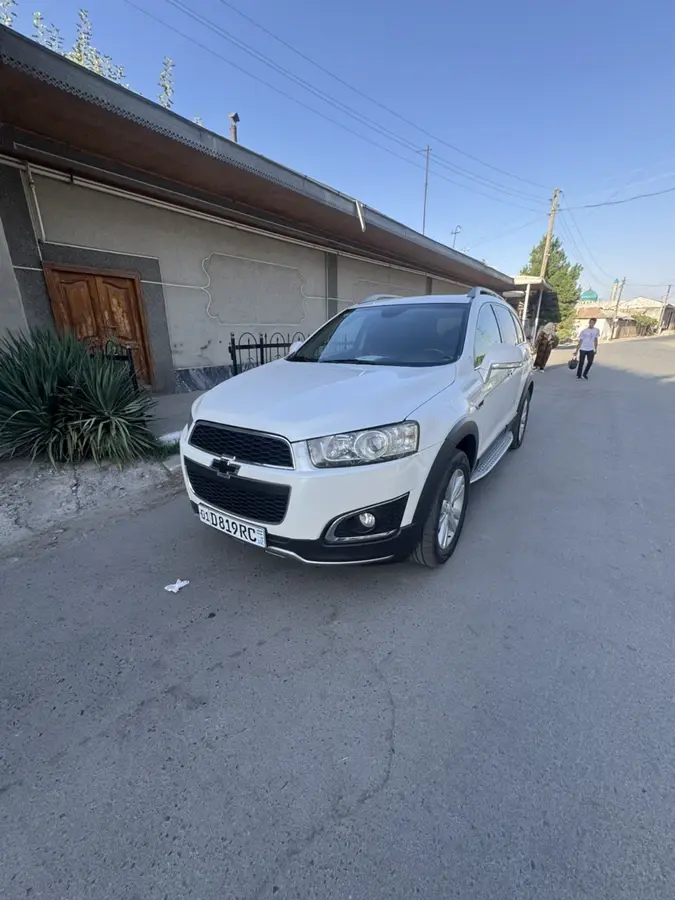 Chevrolet Captiva,  3 позиция