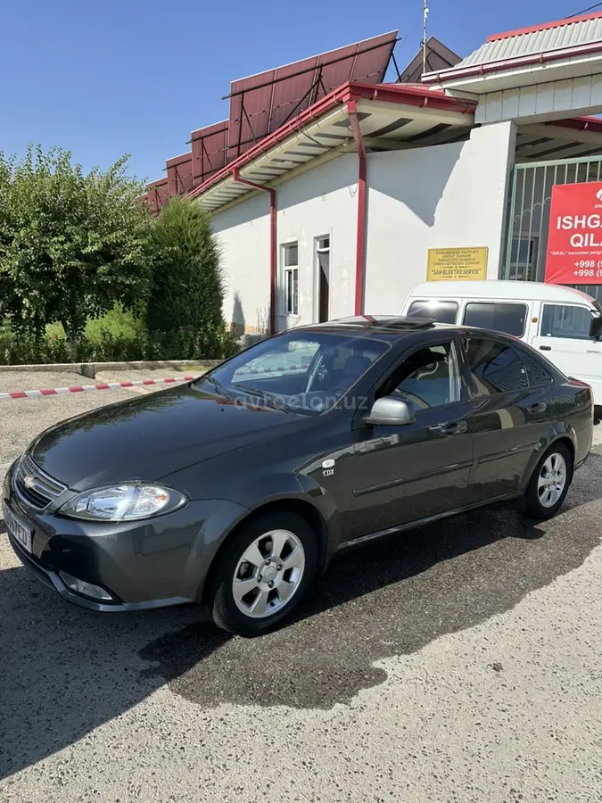 Chevrolet Gentra,  3 позиция