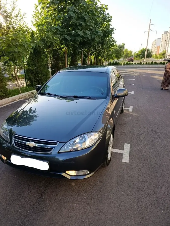 Chevrolet Gentra,  2 позиция