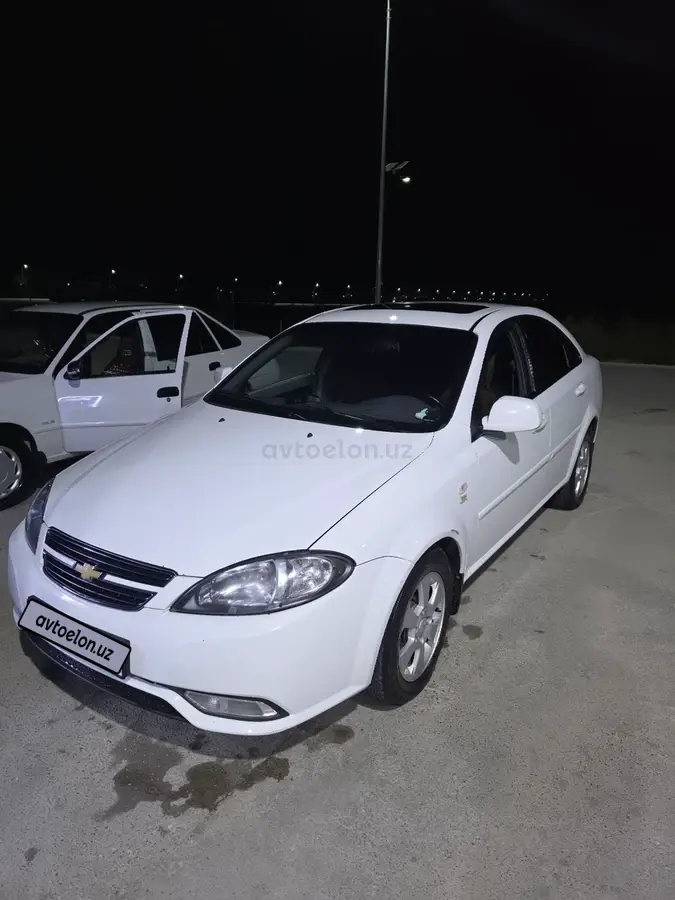 Chevrolet Gentra,  3 позиция