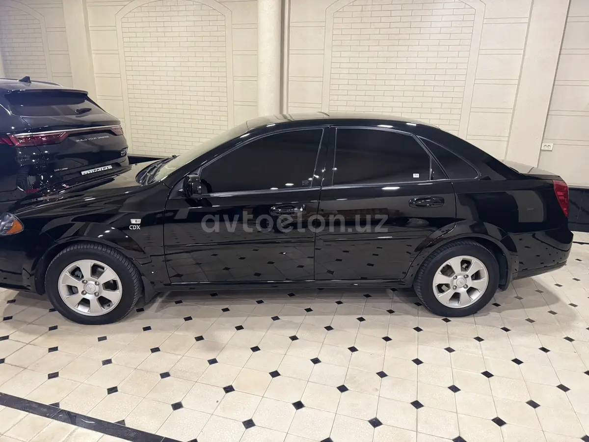 Chevrolet Lacetti,  3 позиция