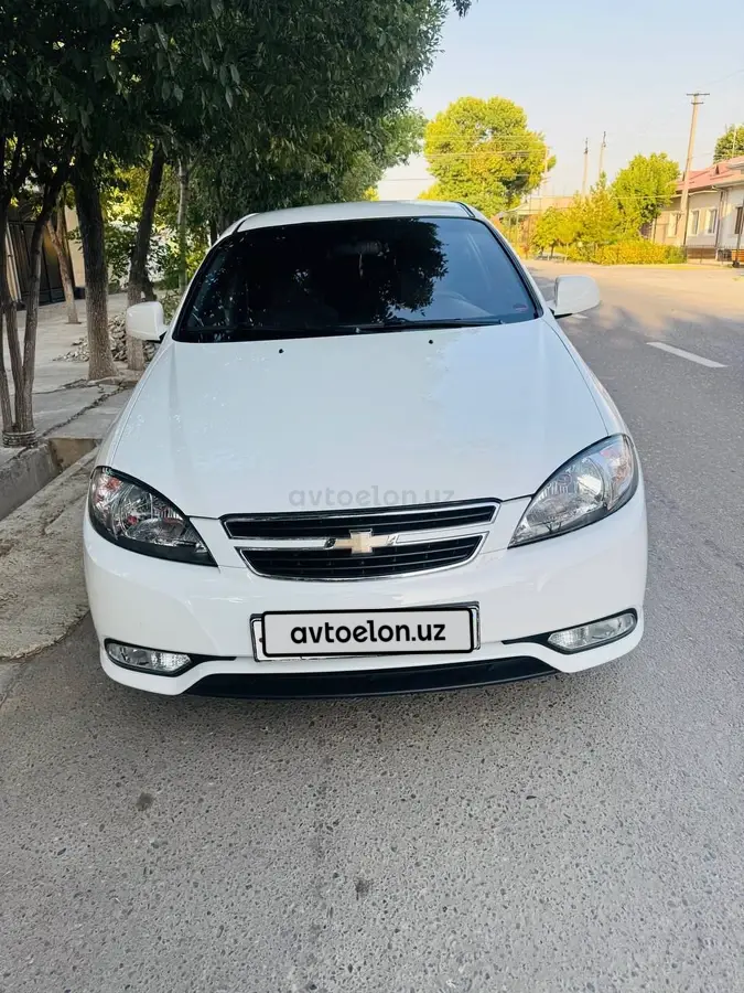 Chevrolet Gentra,  1 позиция